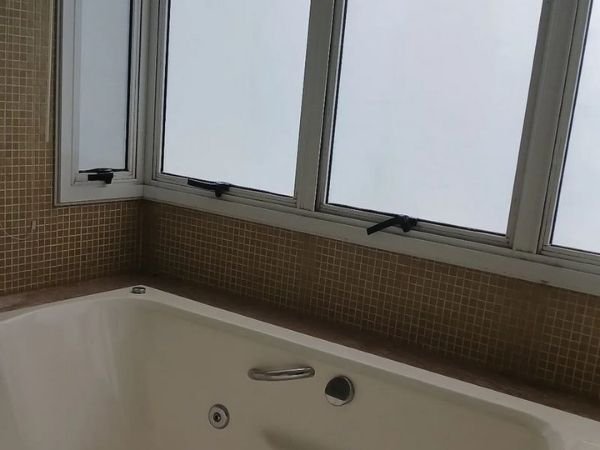 Aplicação profissional de película de proteção solar