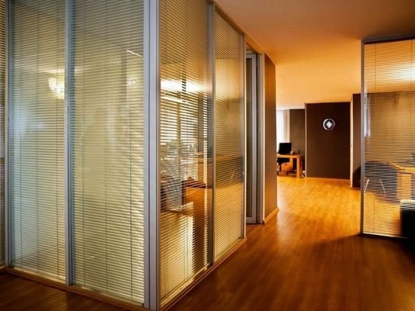 Controle a luminosidade com película para janelas